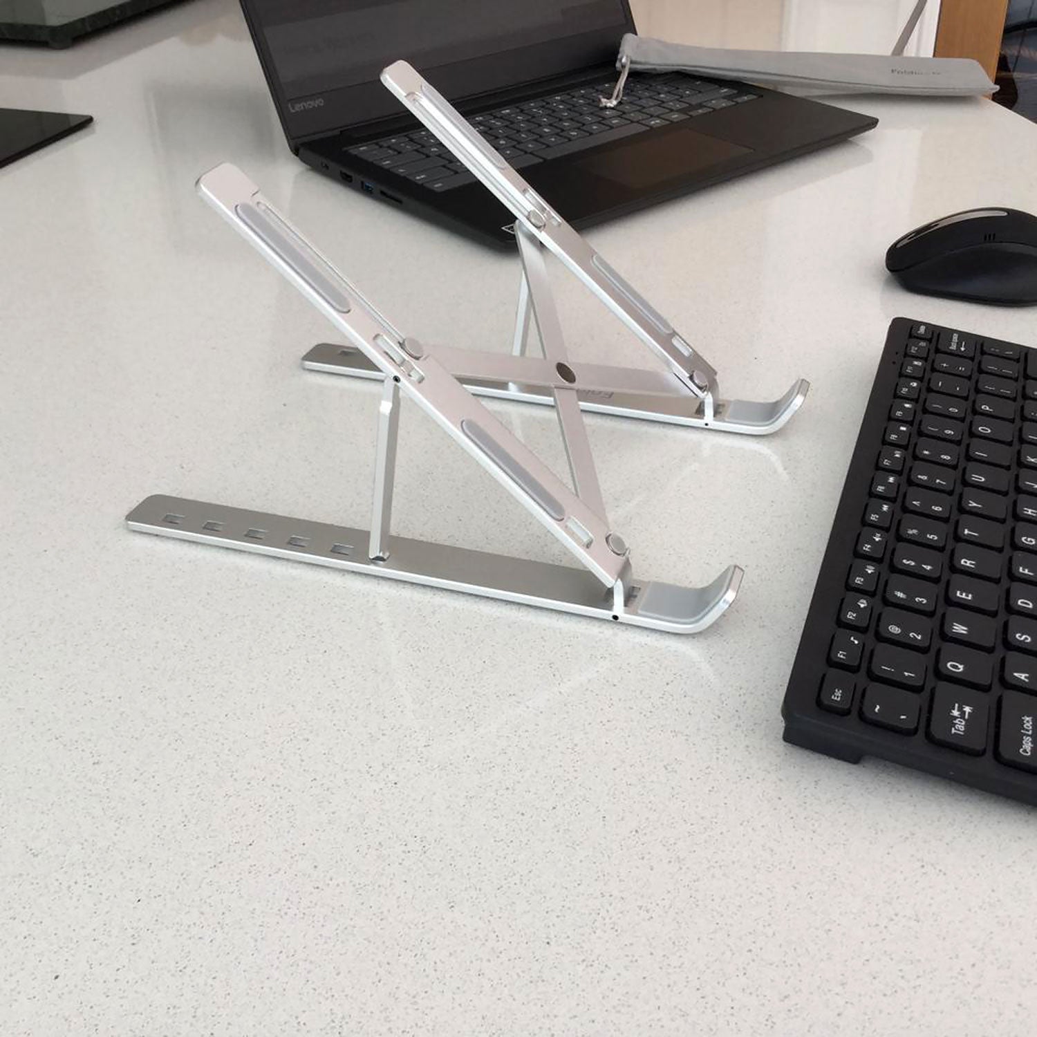 Komfort Laptop Stand Desk